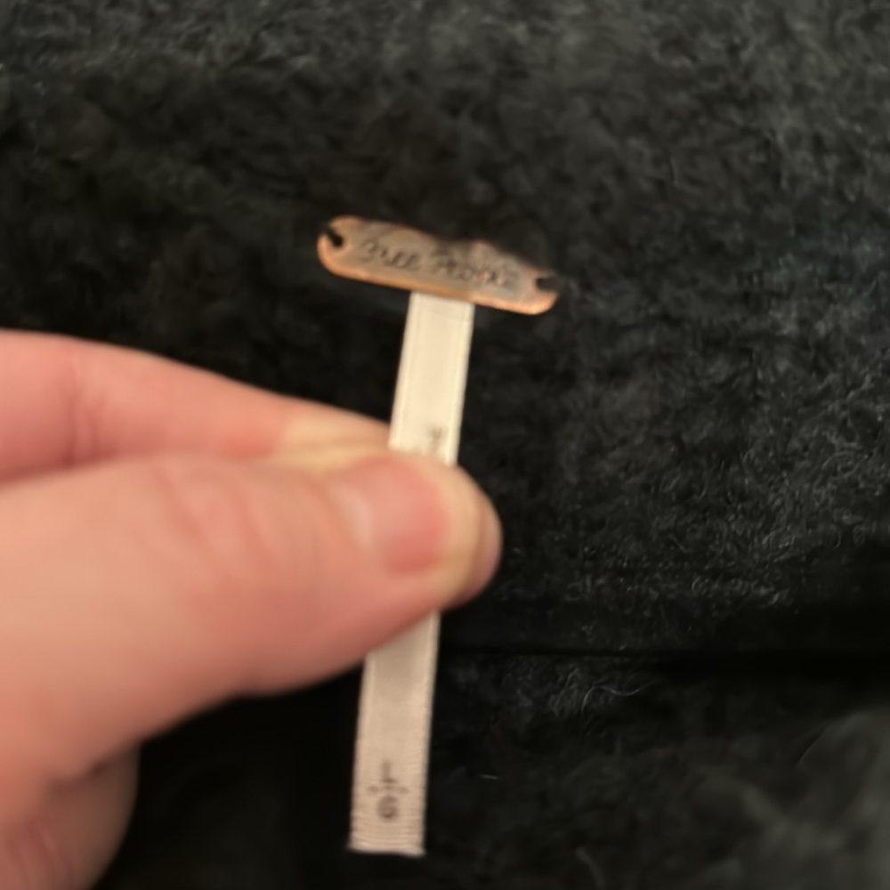 Free People sweater sized large - Picture 7 of 16